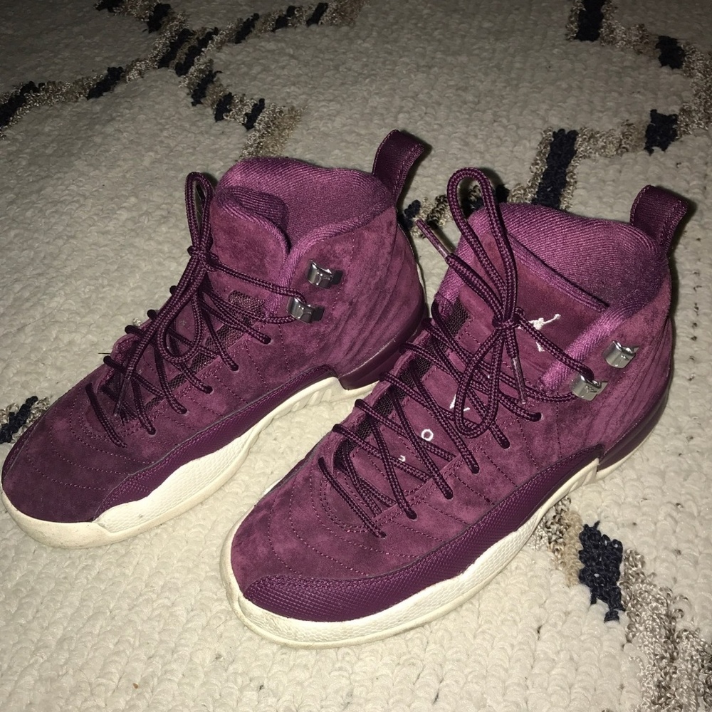 Jordans Bordeaux 12s